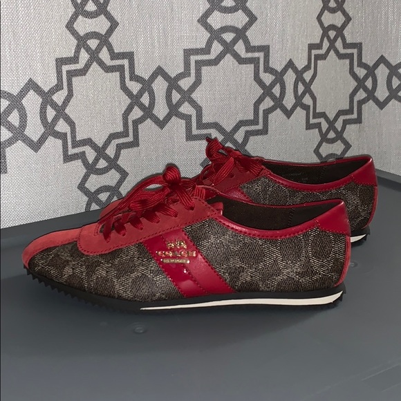 Coach Shoes - 💜NWOT Signature Coach Shoes💜